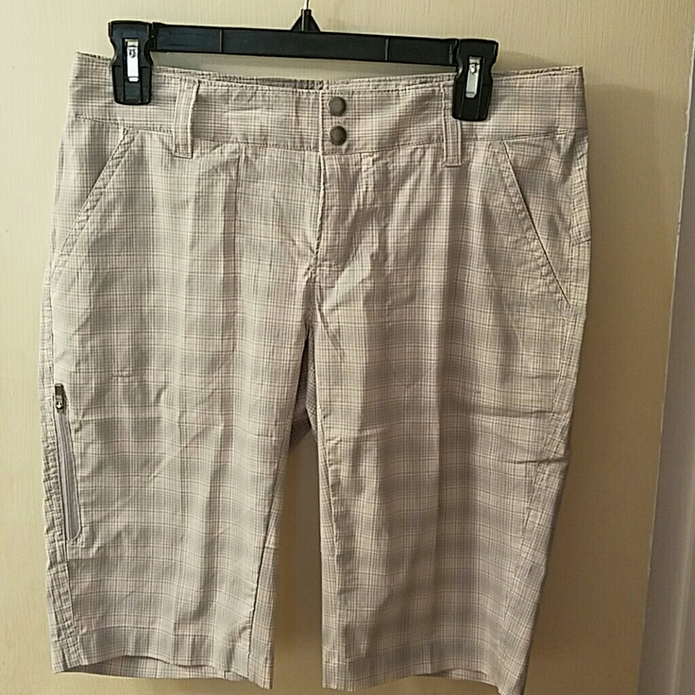 Columbia Omni-wick shorts